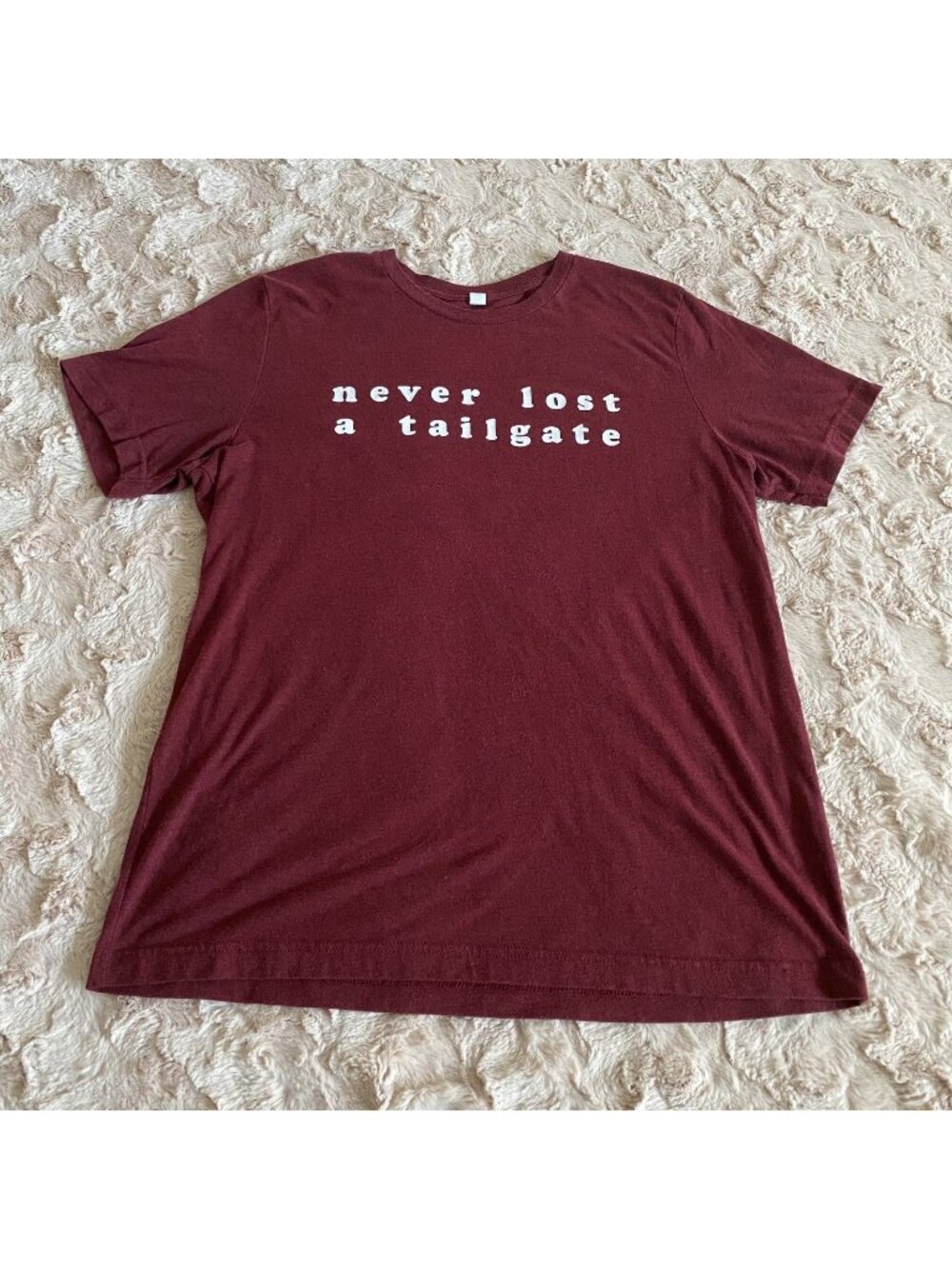 Kickoff Co Adult Large "never lost a tailgate" Tee Dark Red T-Shirt